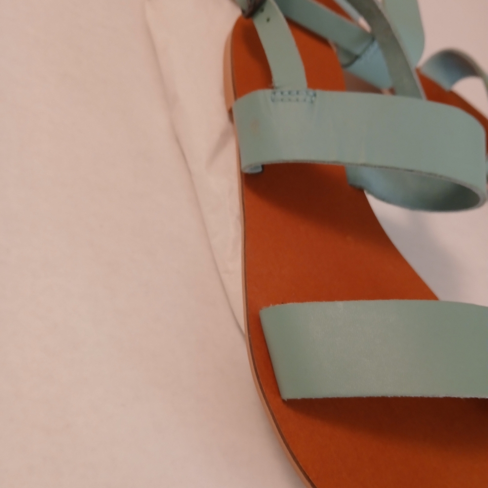 Sandals - Picture 2 of 4
